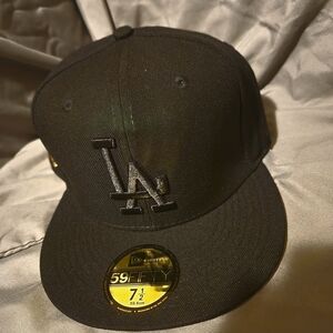 New Era Blackout 59FIFTY Fitted Hat LA Dodgers 2025 World Champions Edition(MLB)